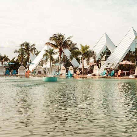 Pyramids In Florida Hotell Estero Eksteriør bilde